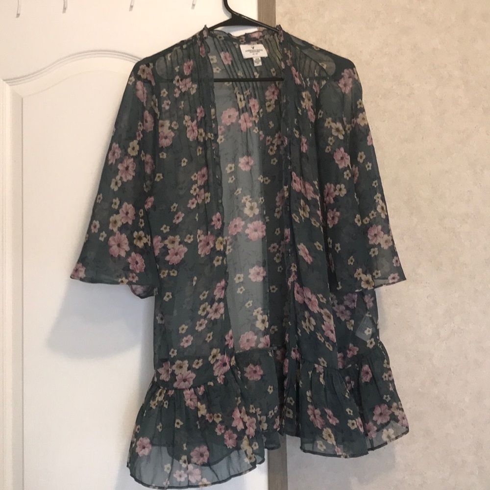 American Eagle top